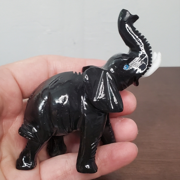 Obsidian Crystal Elephant - Picture 7 of 8